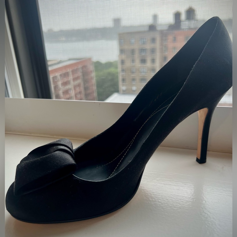 Kate Spade Elegant Black Heels with Bow
